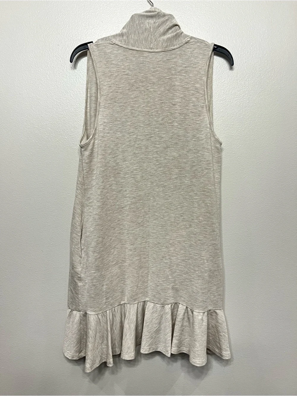 Pleione Cream Oatmeal Heather Ruffle Hem Open Front Cascade‎ Vest Minimalist
